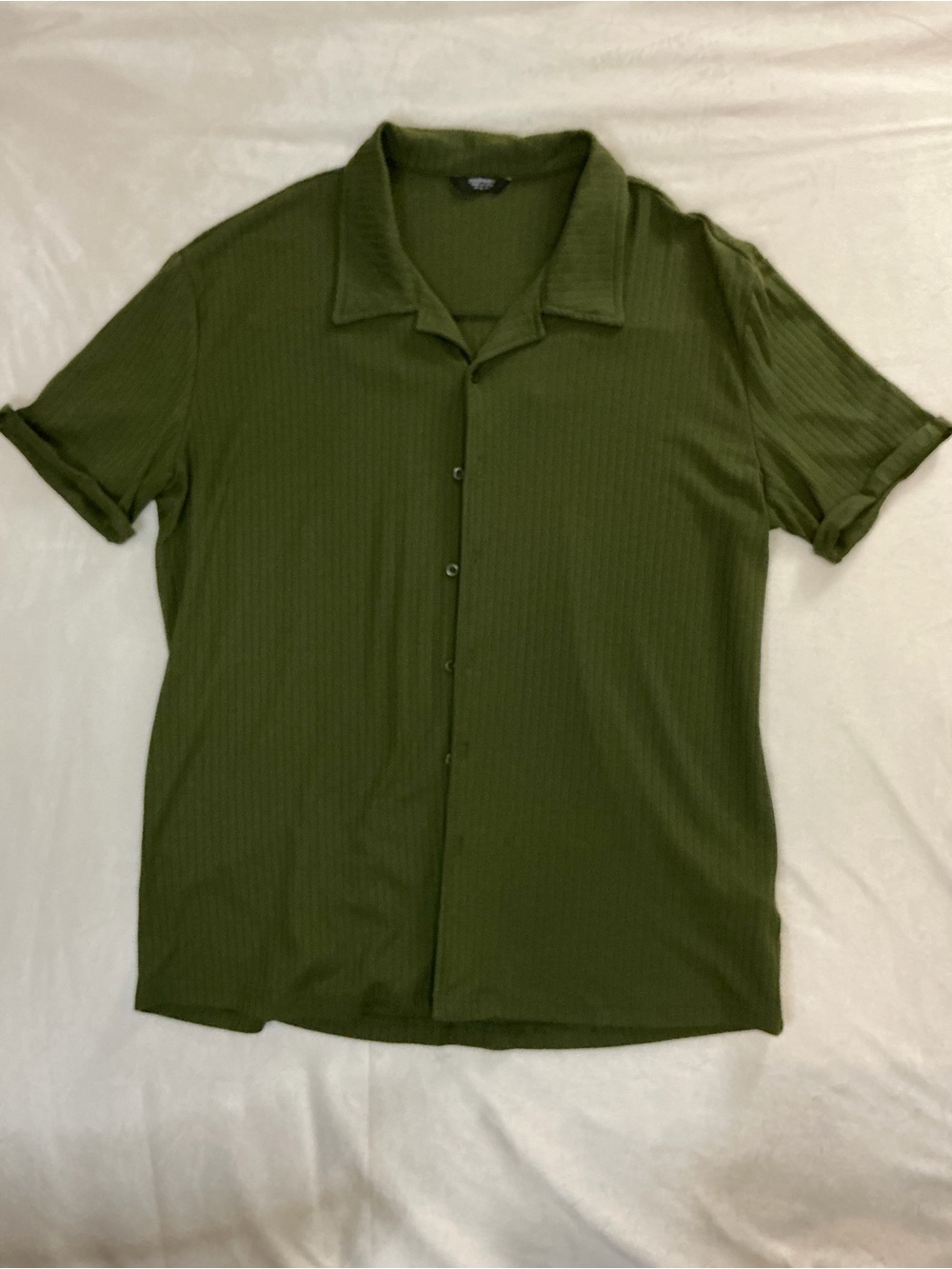 Relaxed Olive Green Short-Sleeve Button-Down Shirt mens